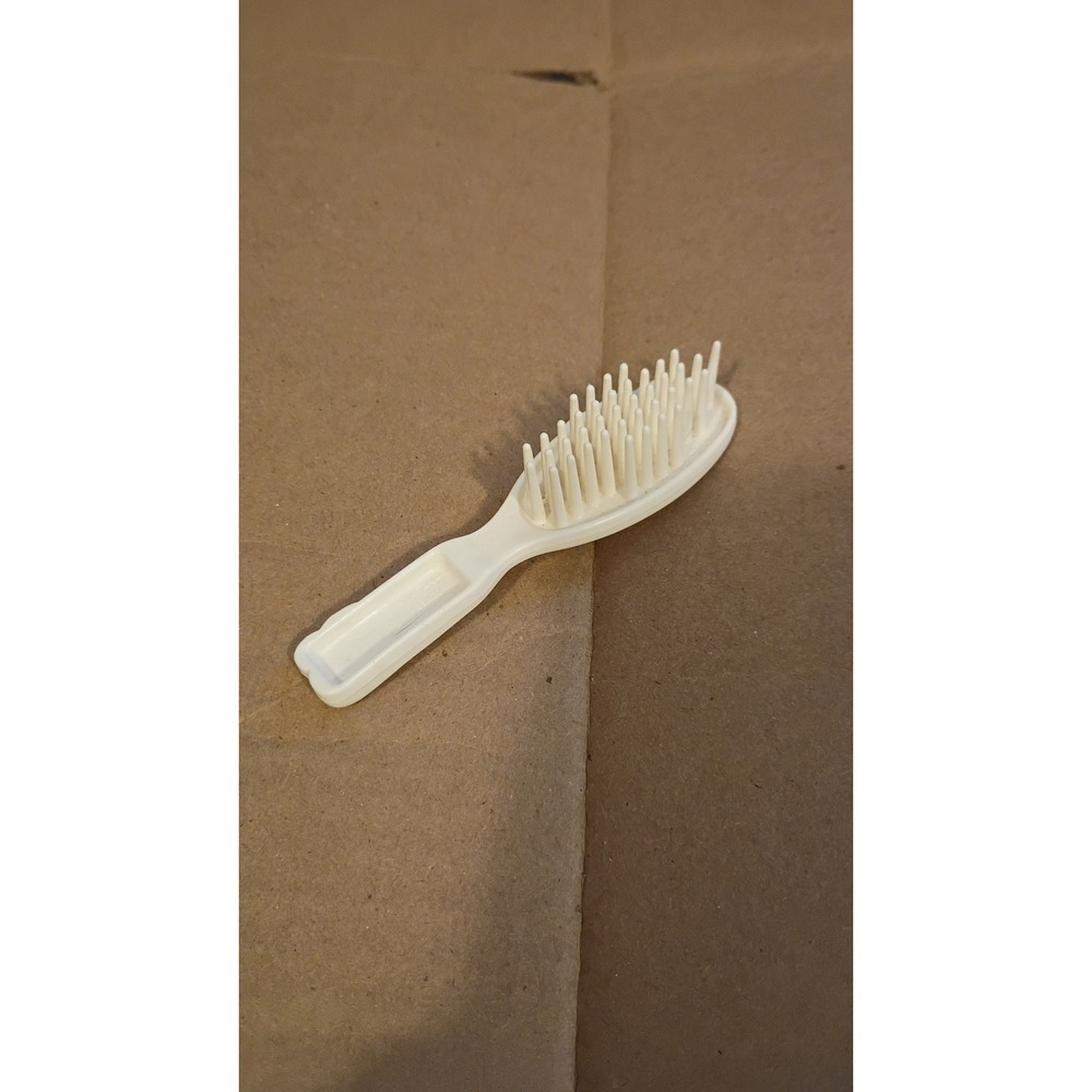Vintage Mattel Barbie White Shell Back Doll Hairbrush Accessory